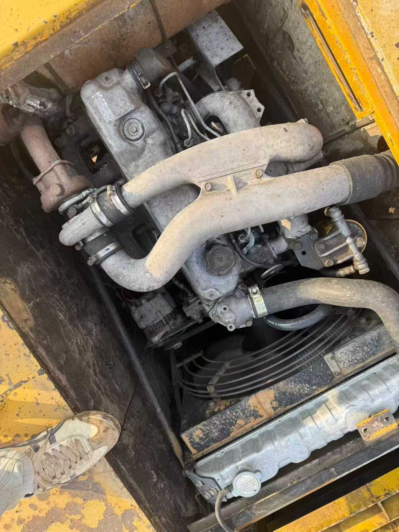 Used Kato HD400 Excavator 2016 Model / 8