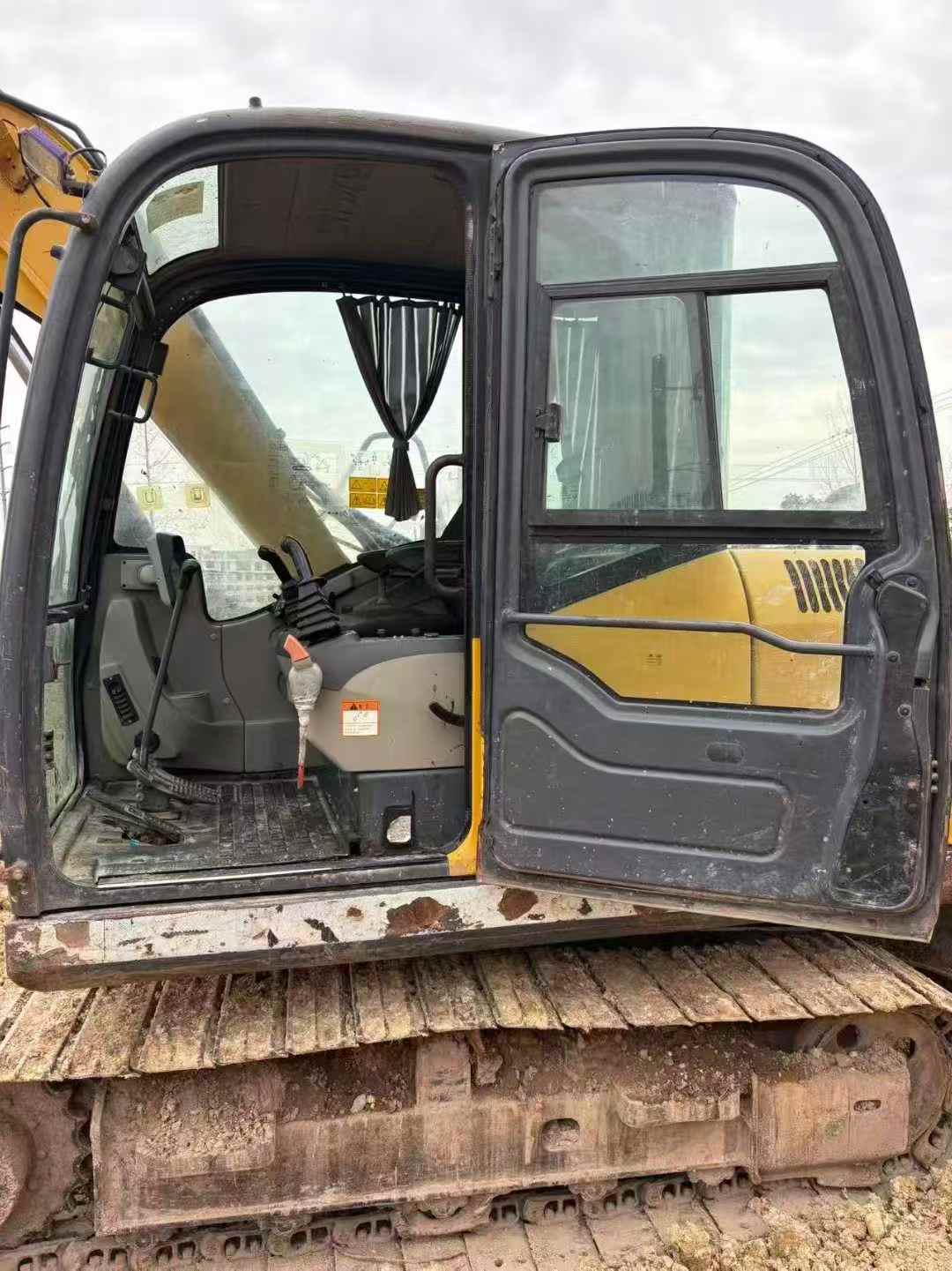 Used XCMG XE75WD Excavator 2019 Model / 5