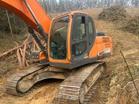 Buy Doosan DH200-3 Used Excavator / 5 Used Doosan DH200-3 Excavator 2022 Model / 5