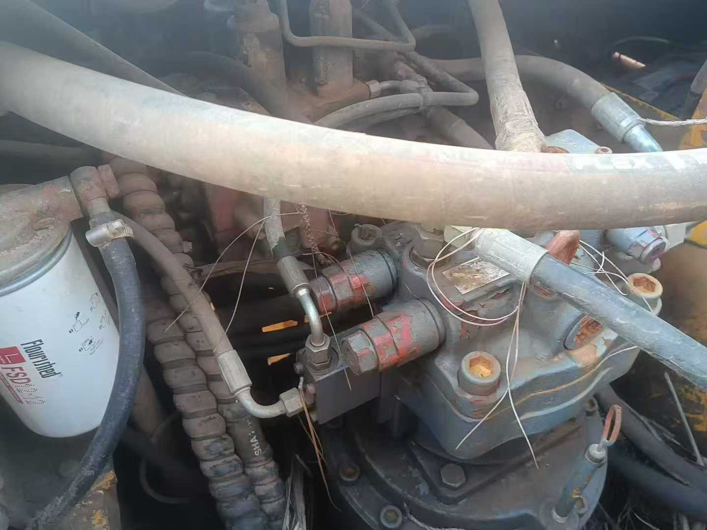 Used XCMG XE230 Excavator 2010 Model / 4