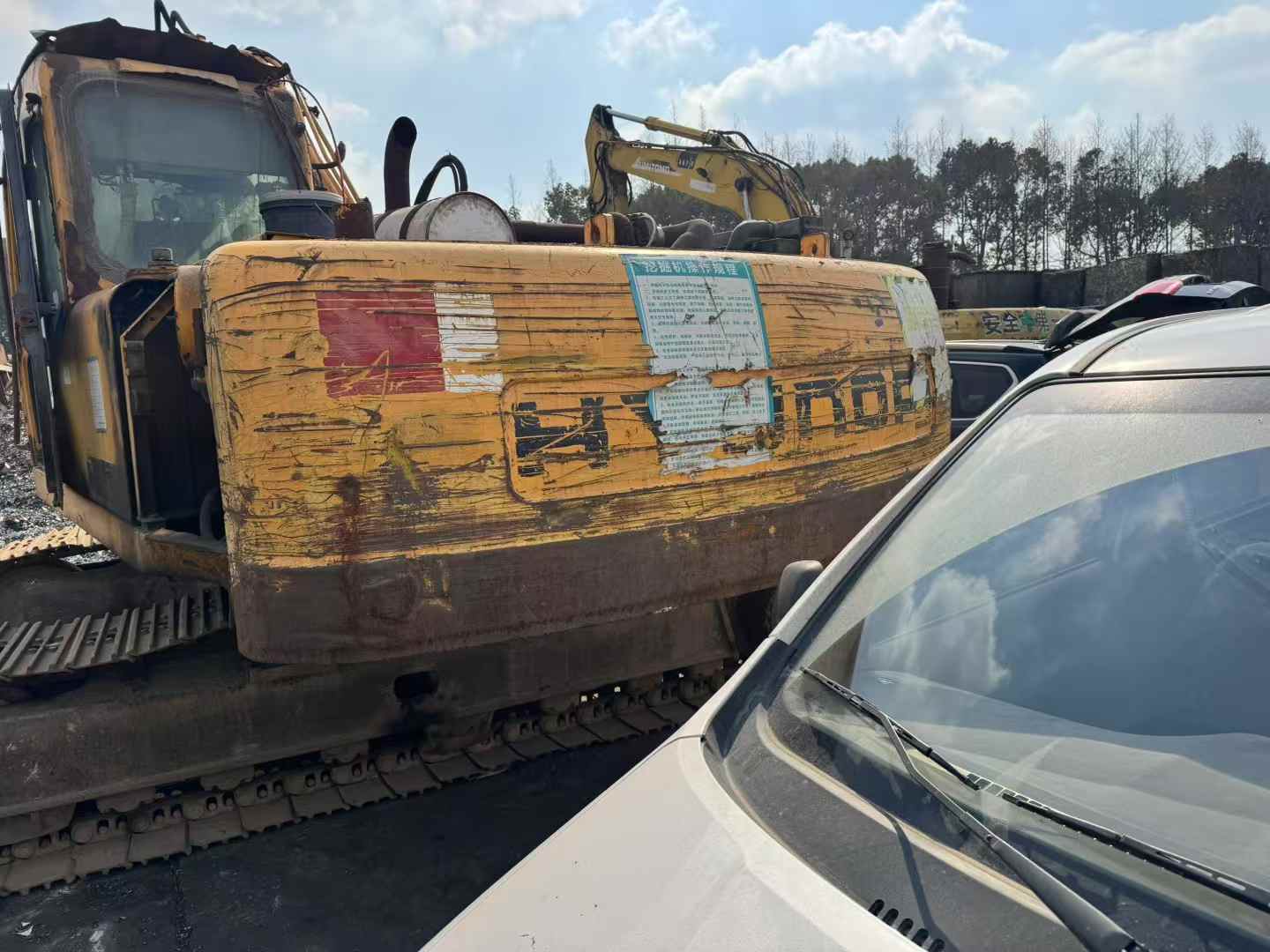 Used Hyundai R210-5 Excavator 2016 Model / 3