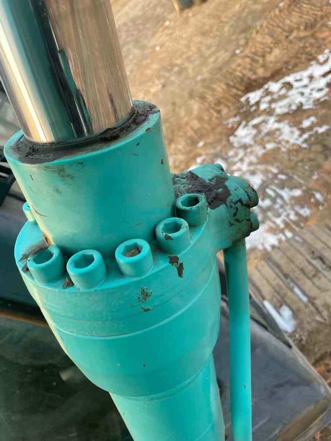 Used Kobelco SK140 Excavator 2011 Model / 3