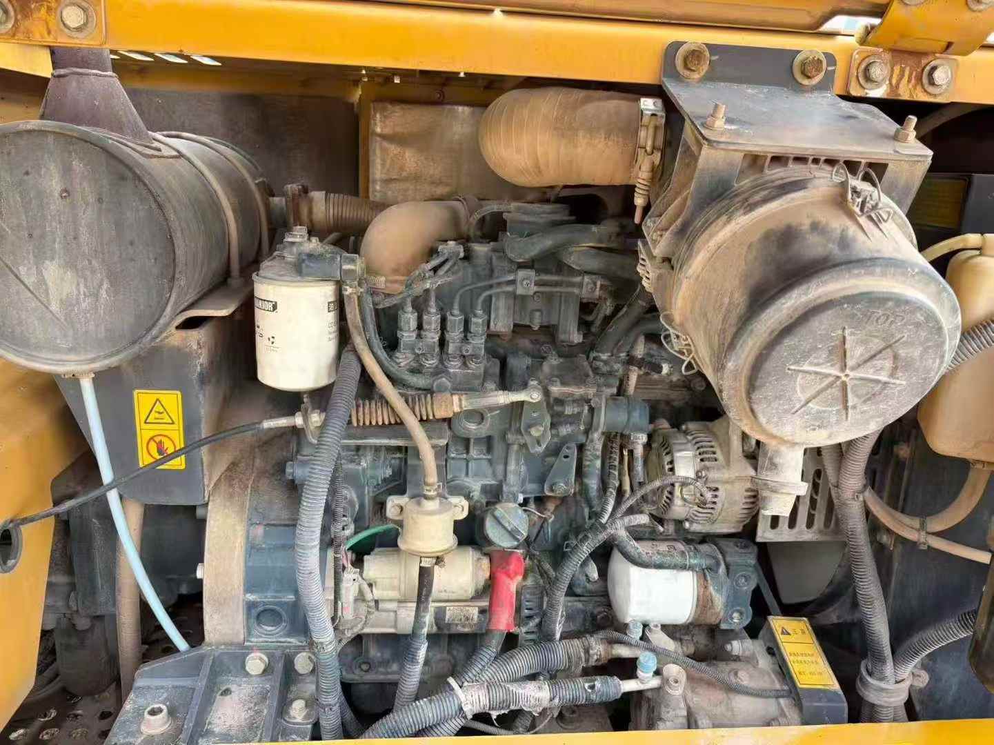 Used XCMG XE75WD Excavator 2019 Model / 4