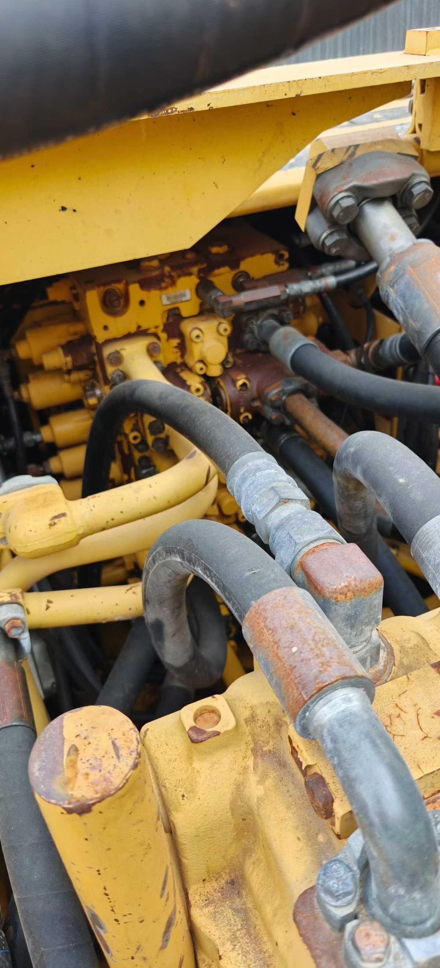 Used Komatsu PC350-8 Excavator 2016 Model / 9