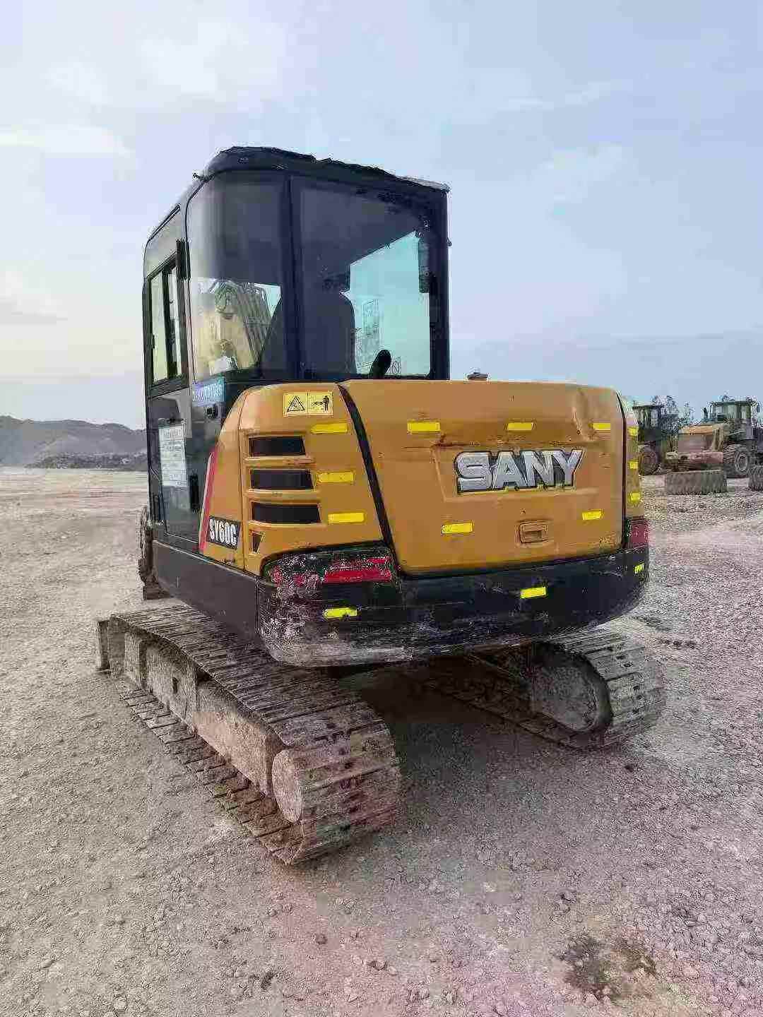 Used Sany SY60 Excavator 2019 Model / 4