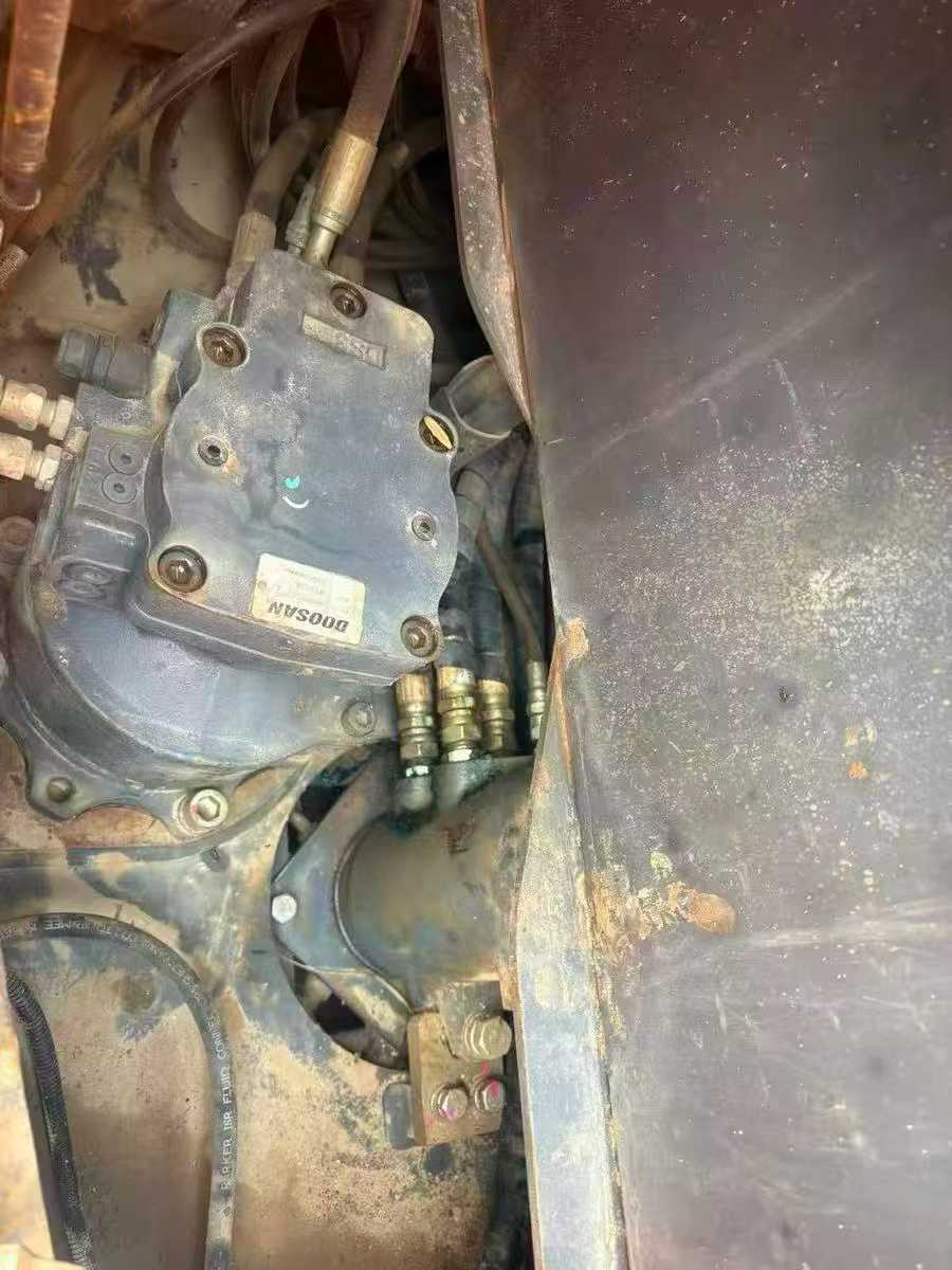 Used Doosan DX60 Excavator 2020 Model / 4