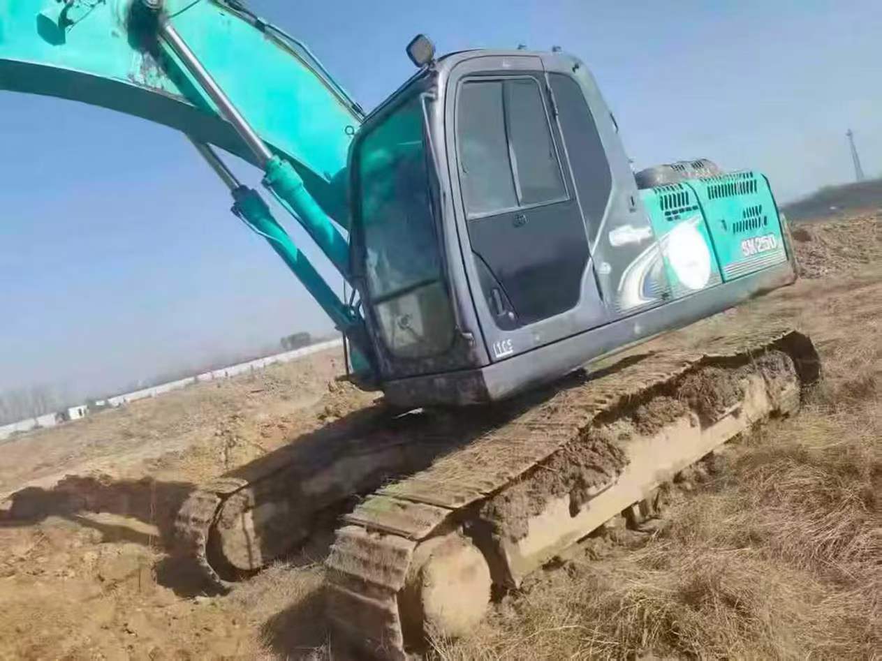 Used Kobelco SK210 Excavator 2010 Model / 2