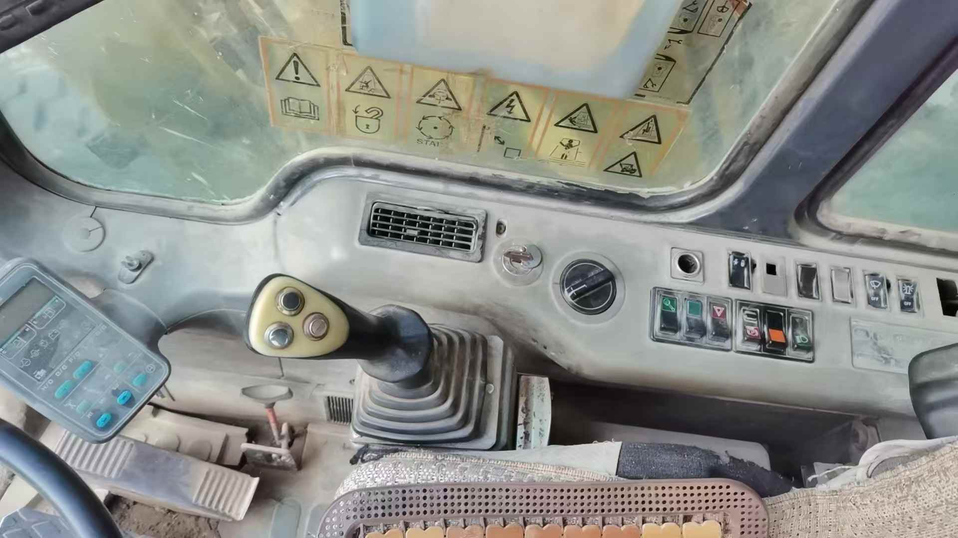 Used Komatsu PC150 Excavator 2016 Model / 4