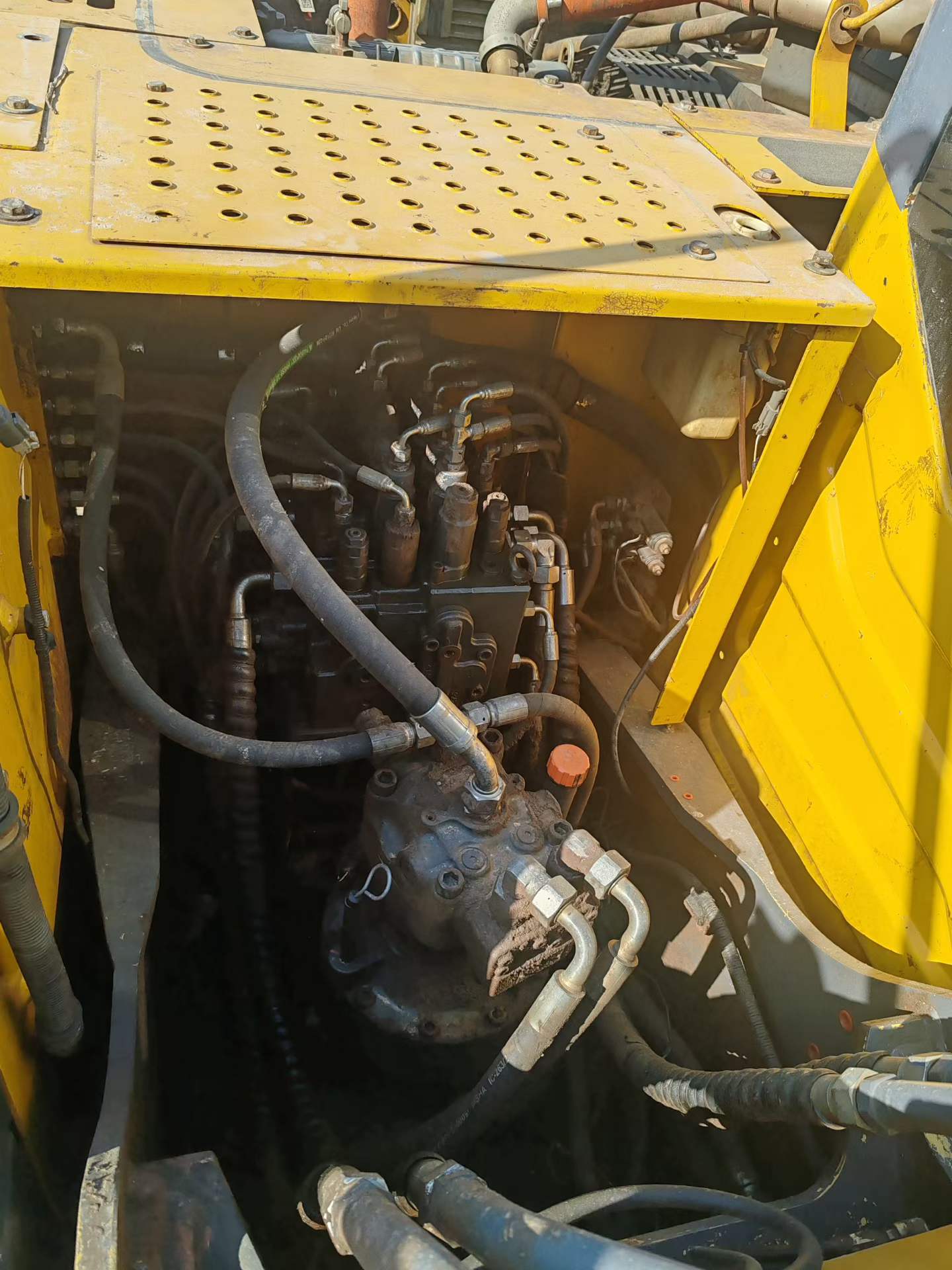 Used XCMG XE150D Excavator 2017 Model / 7