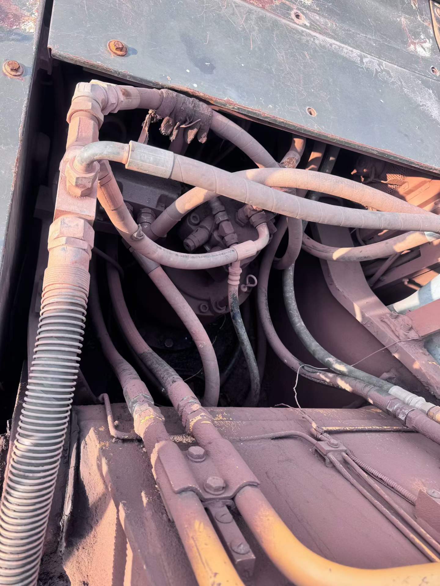 Used Case CX360 Excavator 2012 Model / 4