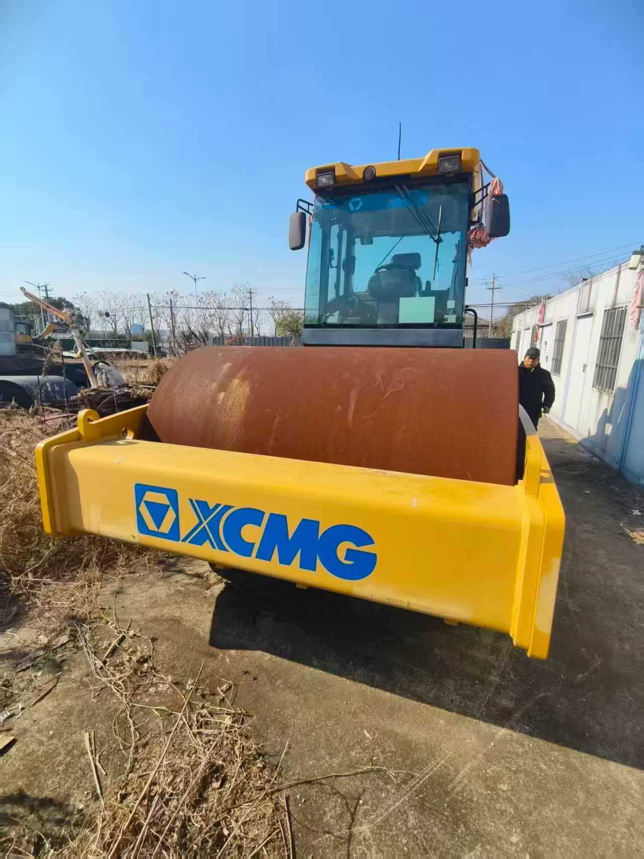 Buy XCMG ZL20EM Used Excavator Buy XCMG ZL20EM Used Excavator