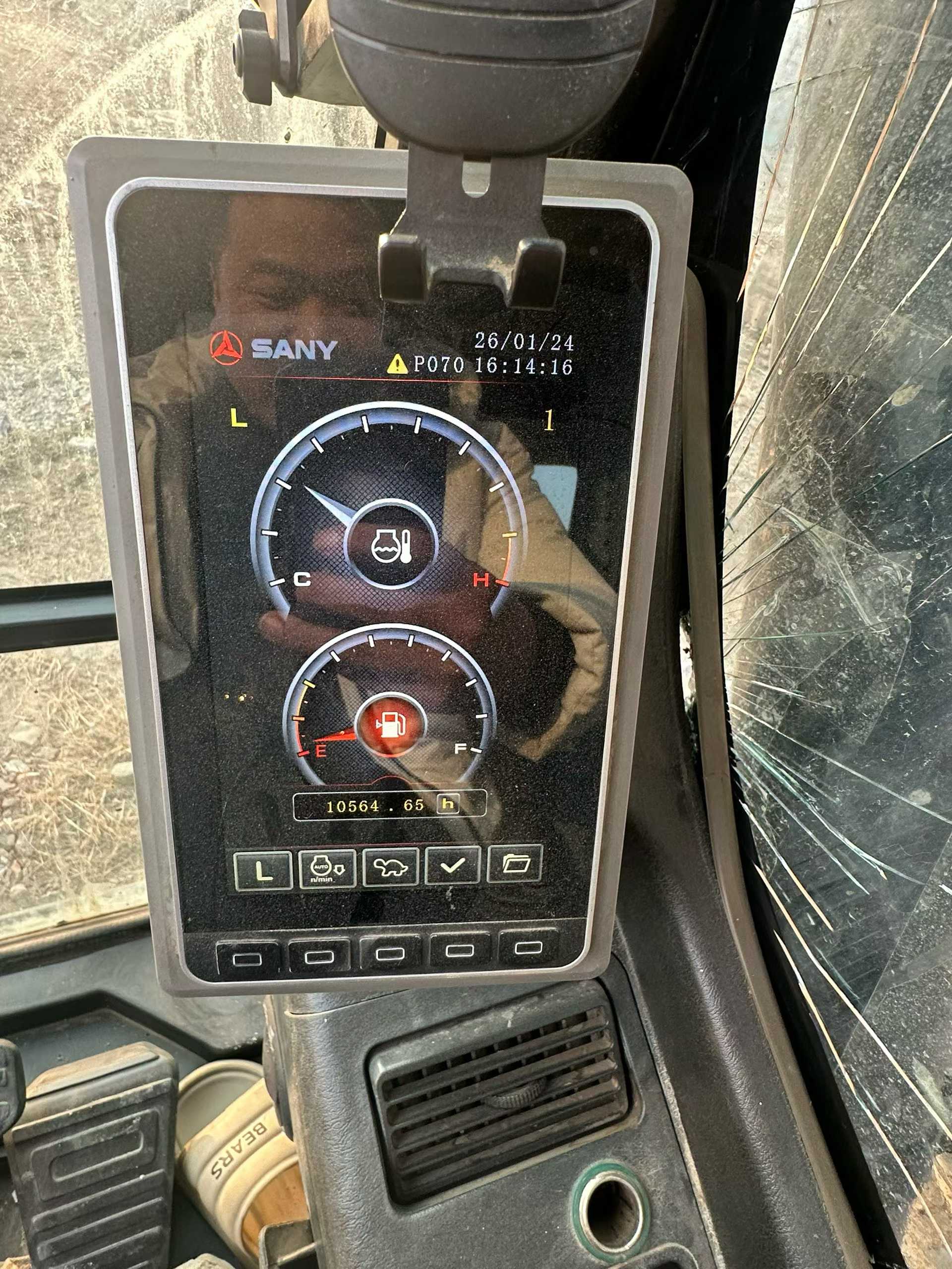 Used Sany SY205H Excavator 2019 Model / 7