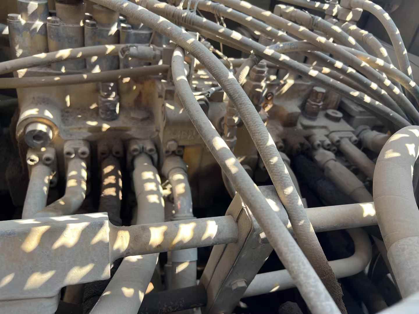 Used Caterpillar 320V2 Excavator 2016 Model / 8