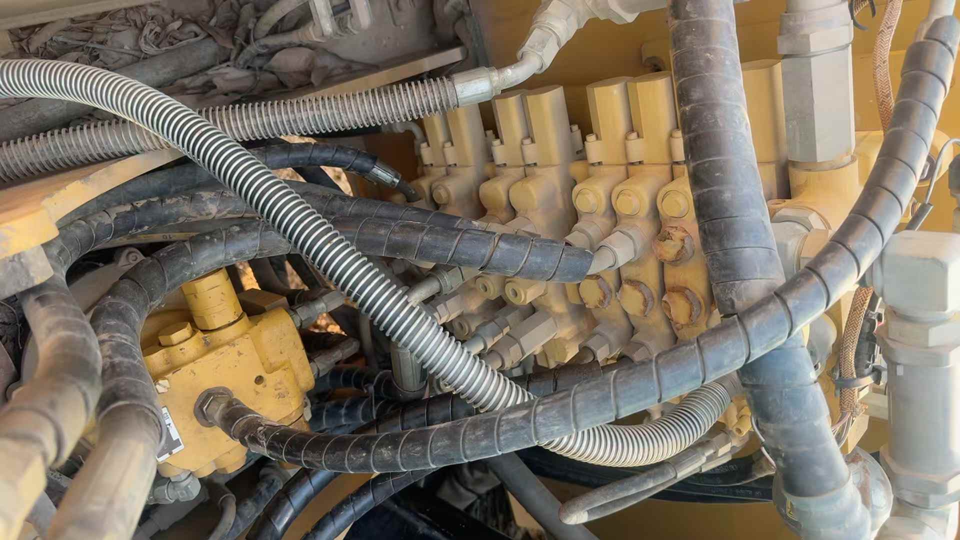 Used Caterpillar 307V2 Excavator 2022 Model / 3