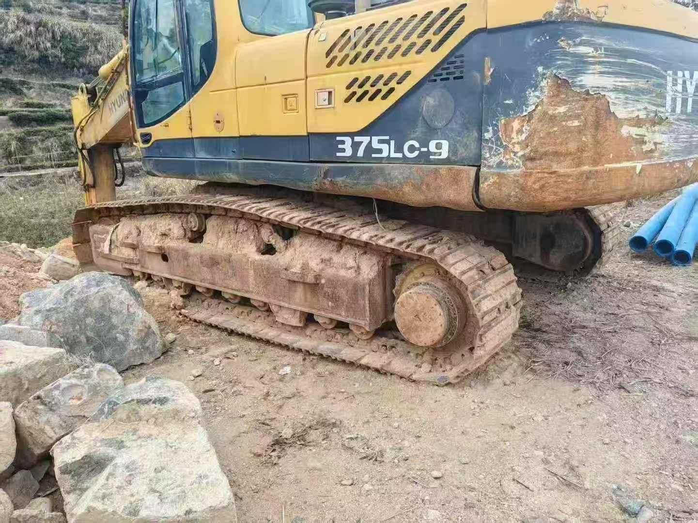 Buy Hyundai R335LC-9T Used Excavator