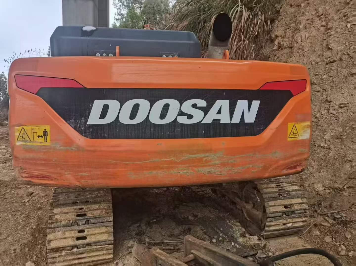 Buy Doosan DH200-3 Used Excavator