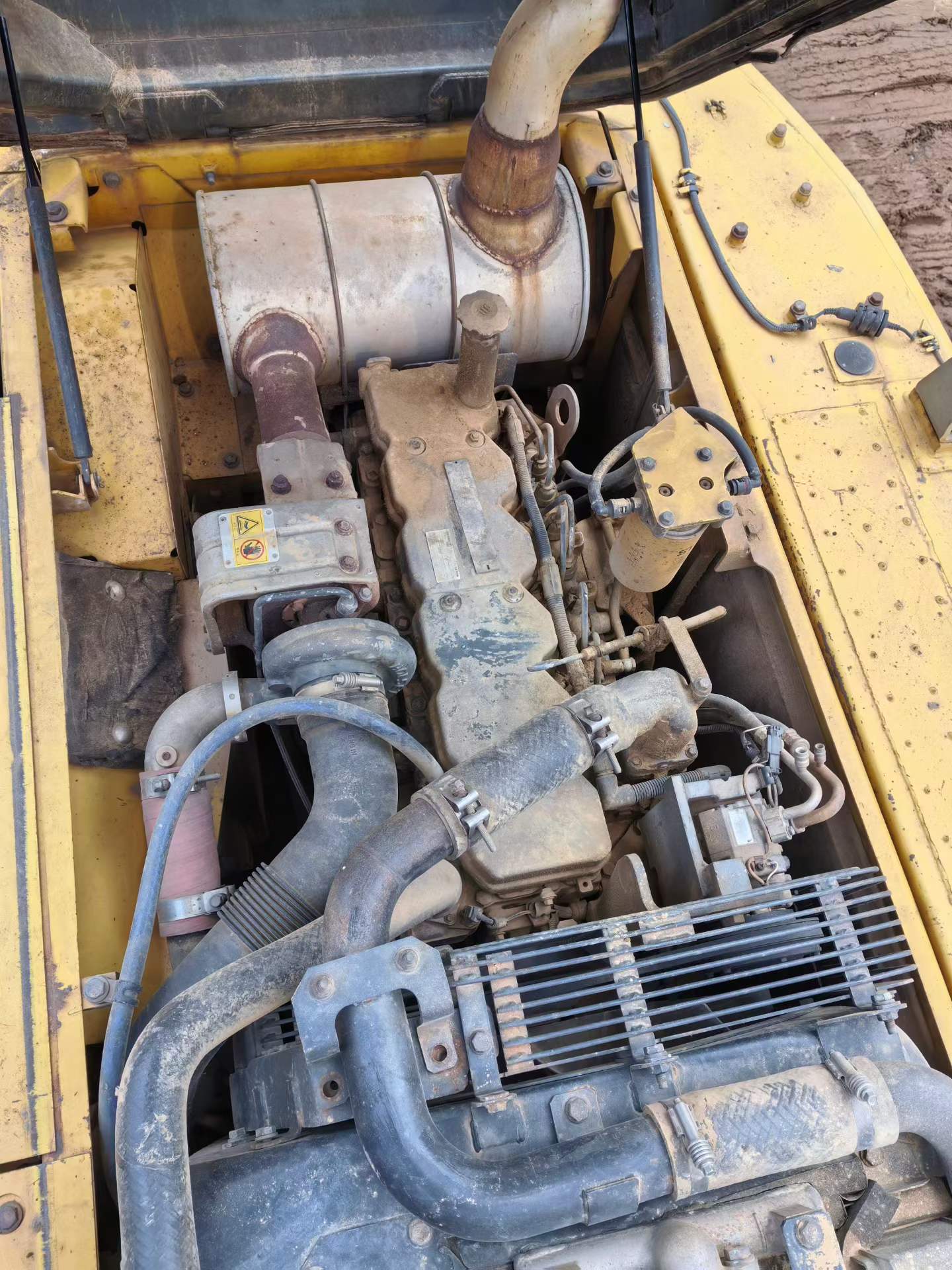 Used Komatsu PC200-8 Excavator 2016 Model / 5