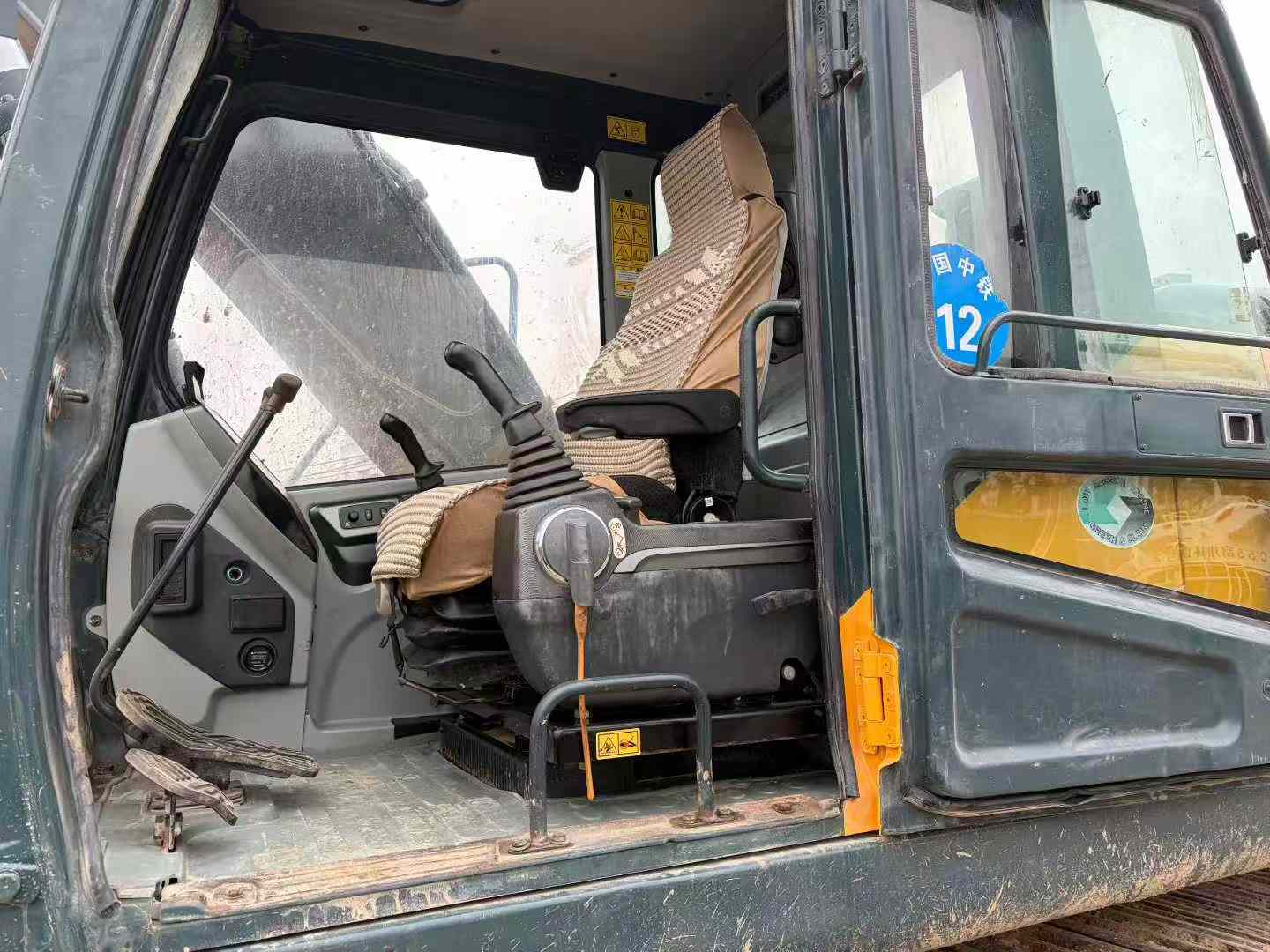 Used Hyundai R215VS Excavator 2022 Model / 7