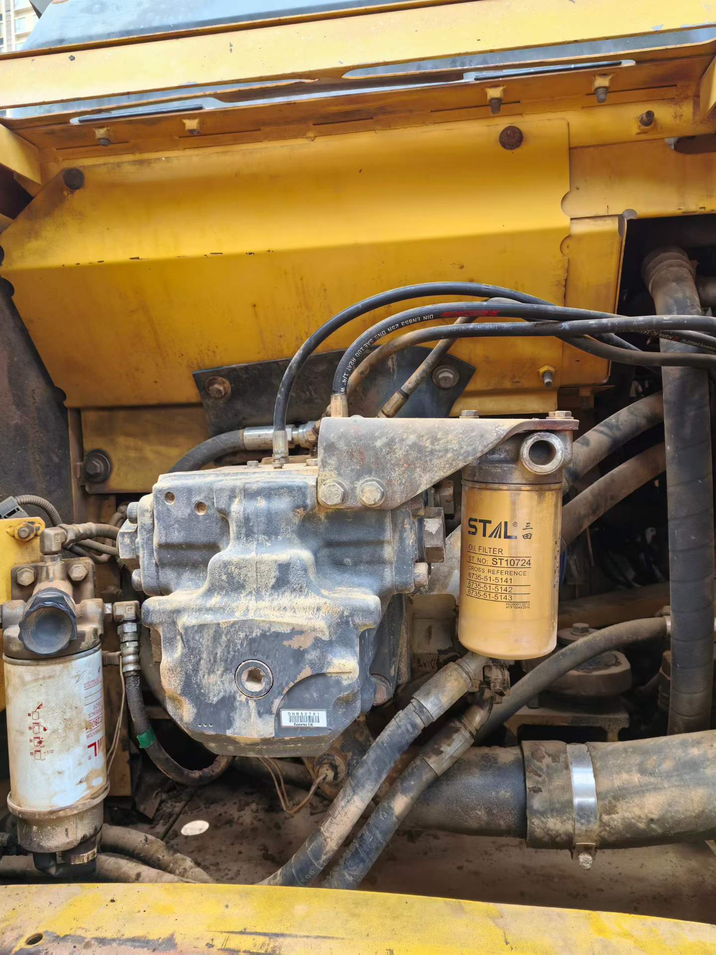 Used Komatsu PC200-8 Excavator 2016 Model / 7