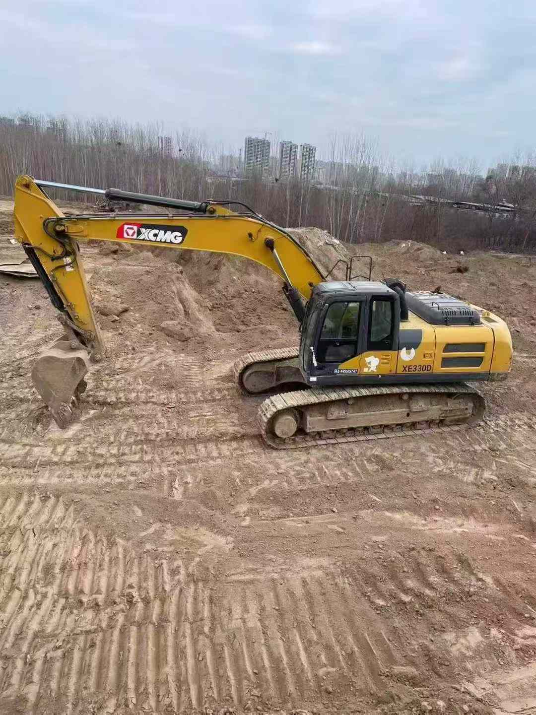 Buy XCMG XE305D Used Excavator