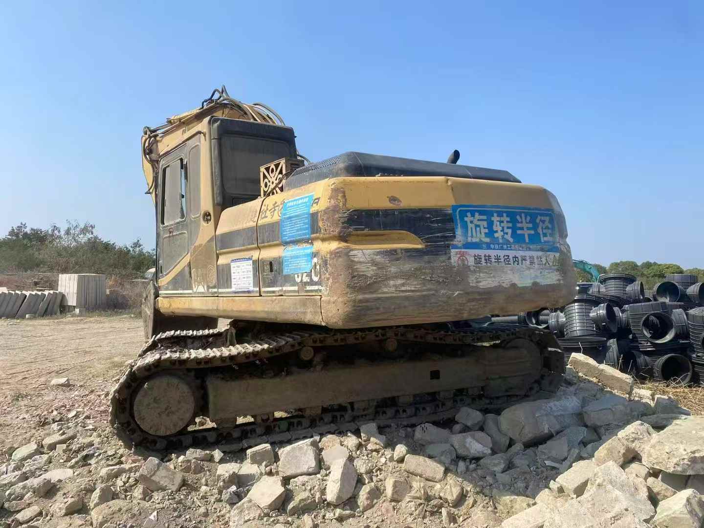 Used Caterpillar 320V2 Excavator 2016 Model / 2
