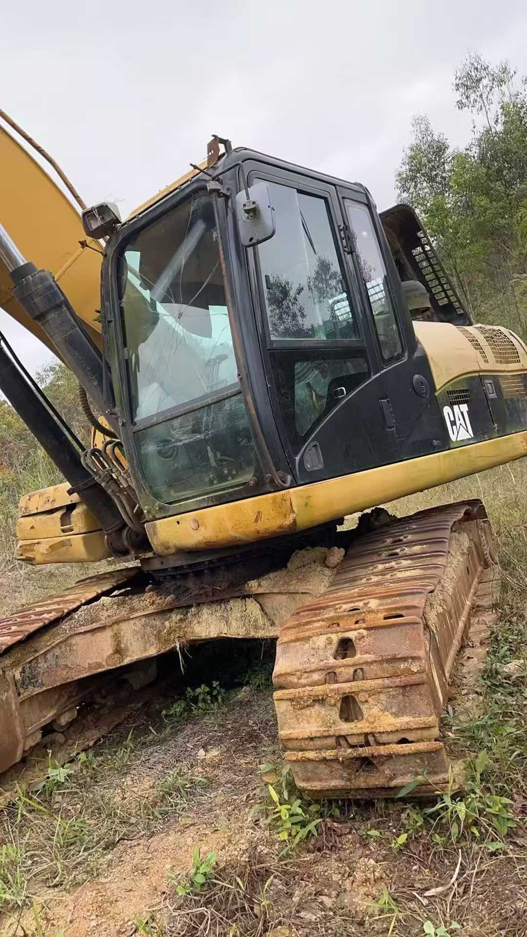 Used Caterpillar 324DL Excavator 2014 Model / 6