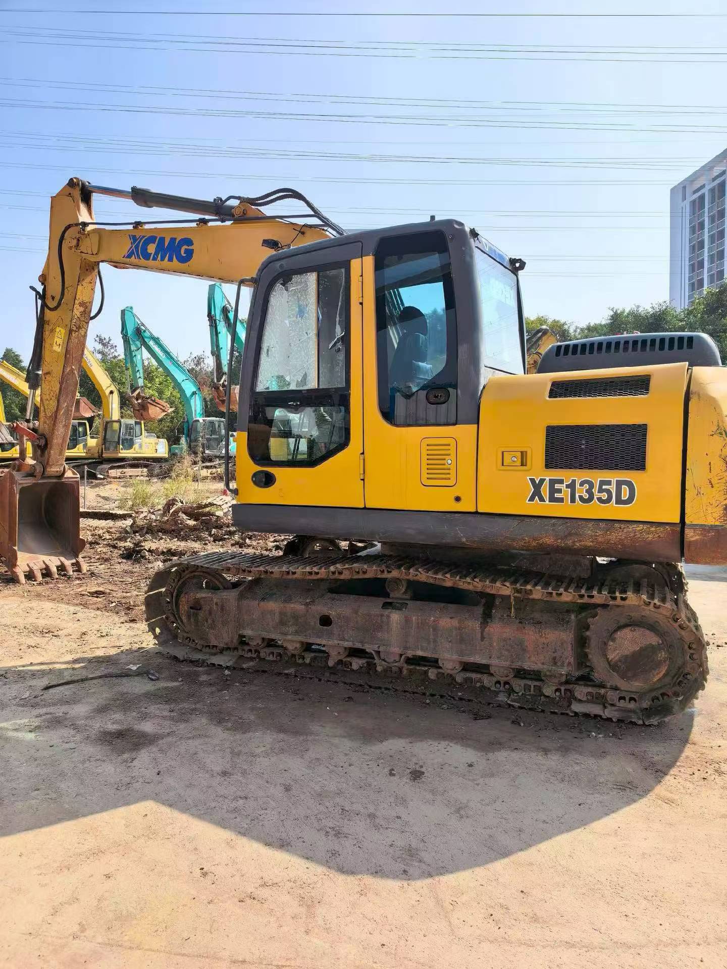 Used XCMG XE135D Excavator 2018 Model / 7
