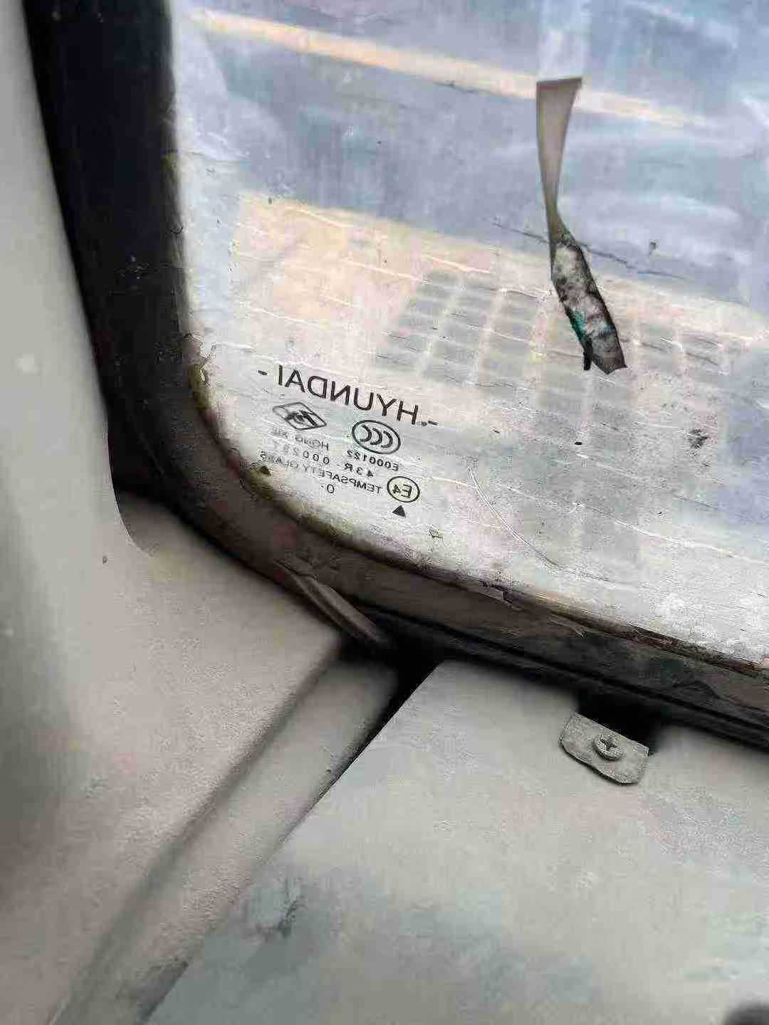 Used Hyundai R215VSN Excavator 2010 Model / 7