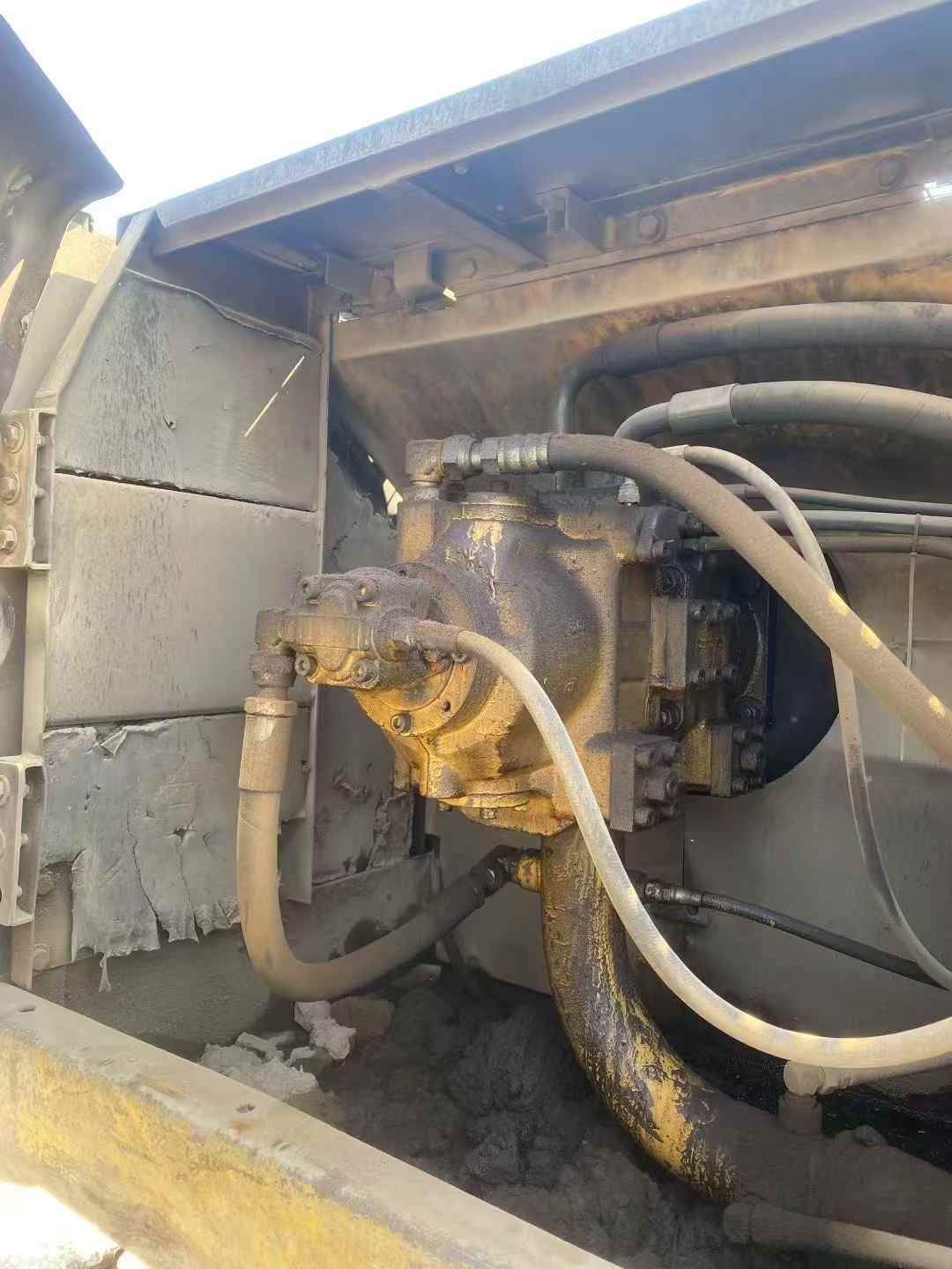 Used Caterpillar 320V2 Excavator 2016 Model / 4