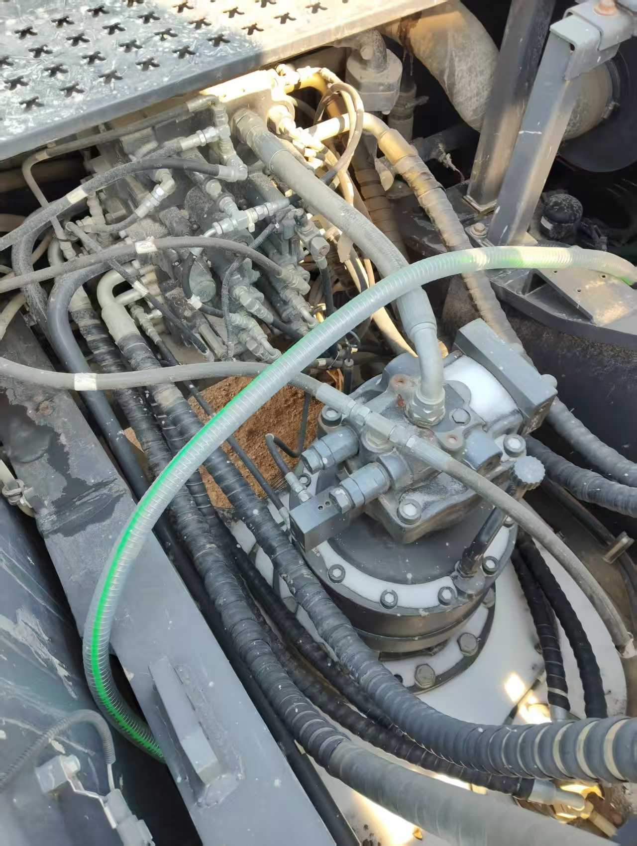 Used Doosan DL305 Excavator 2022 Model / 3