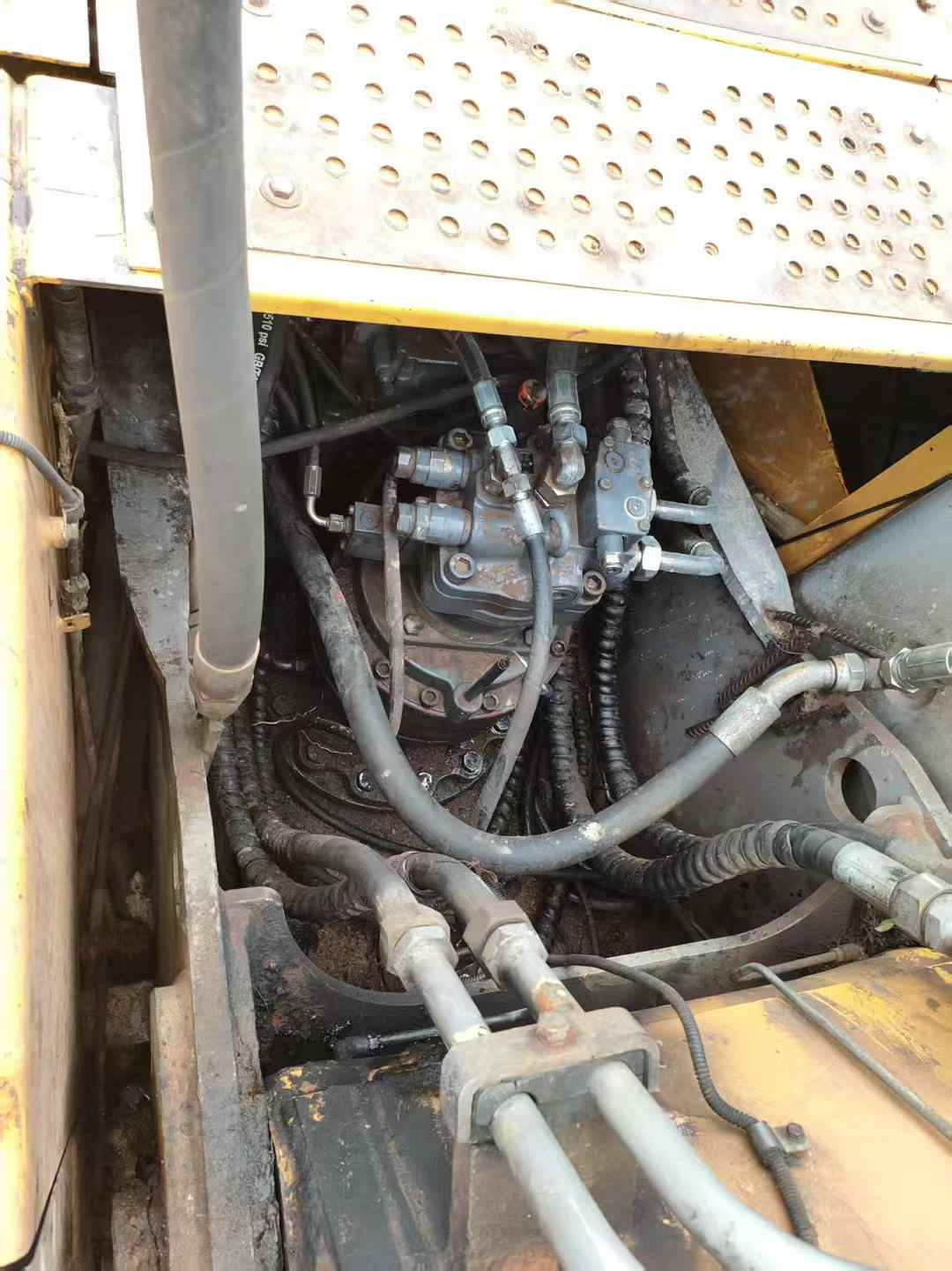 Used XCMG XE215 Excavator 2014 Model / 5