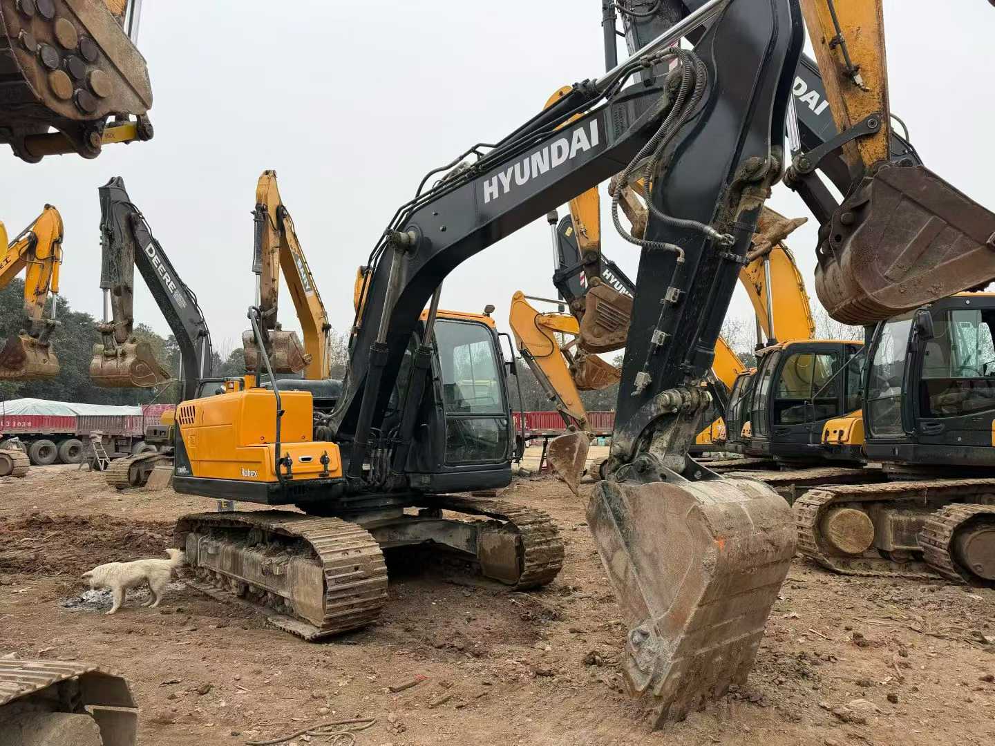 Used Hyundai 130LVS Excavator 2023 Model / 3