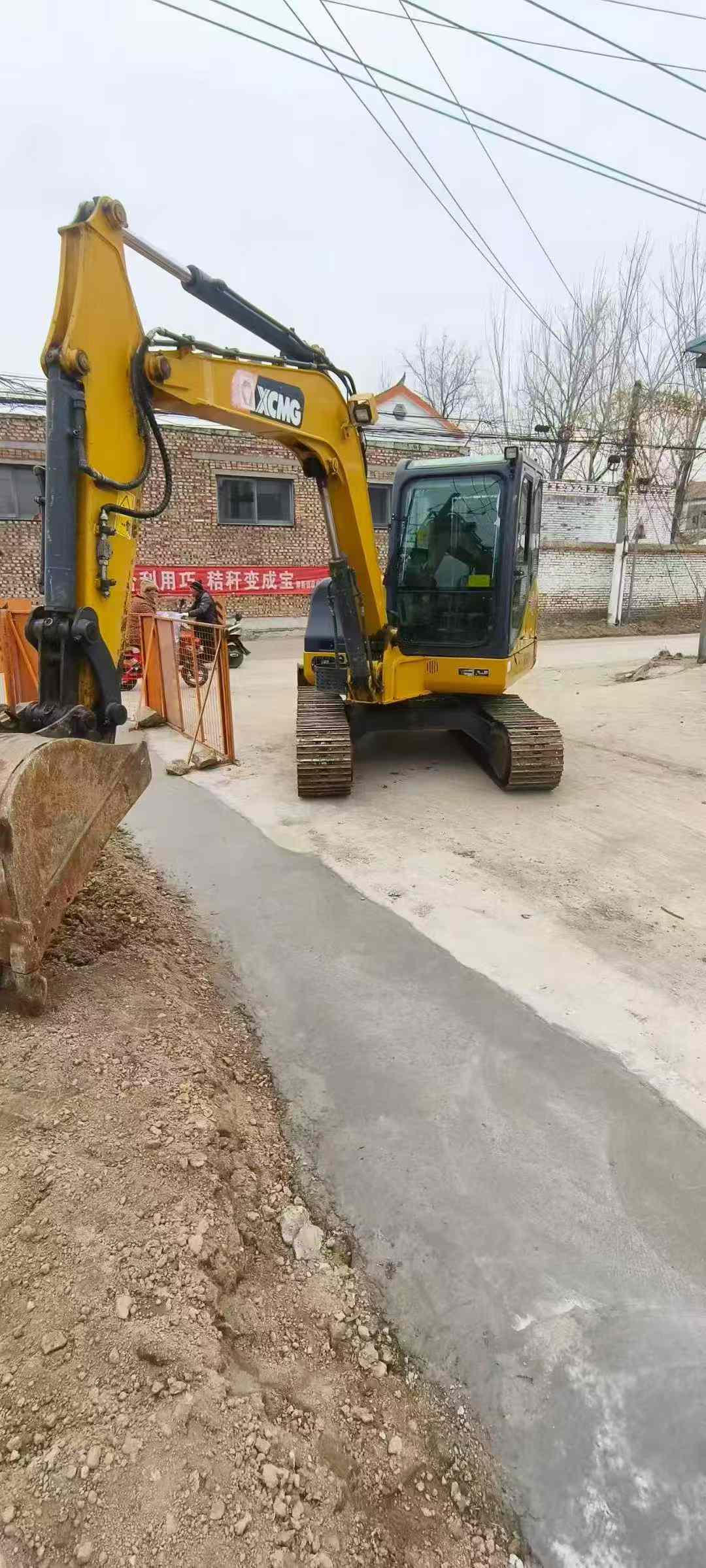 Used XCMG XE60 Excavator 2021 Model / 4