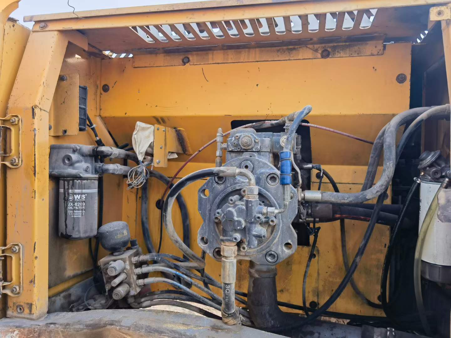 Used XCMG XE370CA Excavator 2013 Model / 5