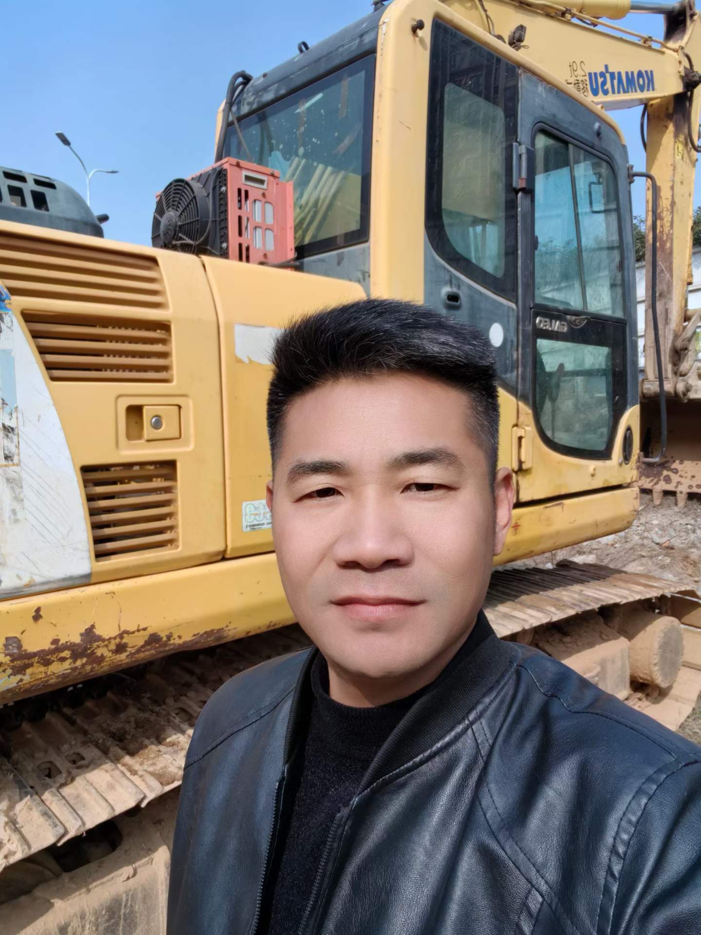 Buy Komatsu PC200-8 Used Excavator