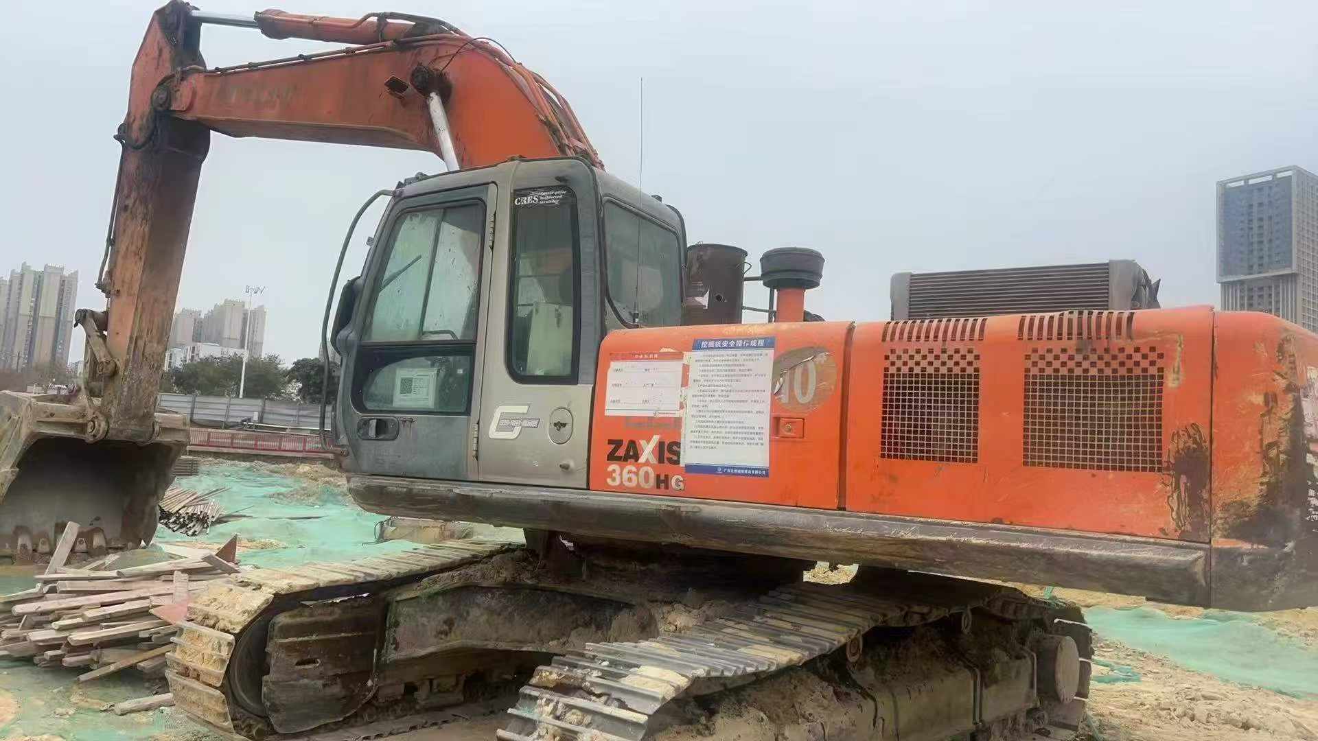 Buy Hitachi ZX60 Used Excavator / 3 Used Hitachi ZX60 Excavator 2016 Model / 3