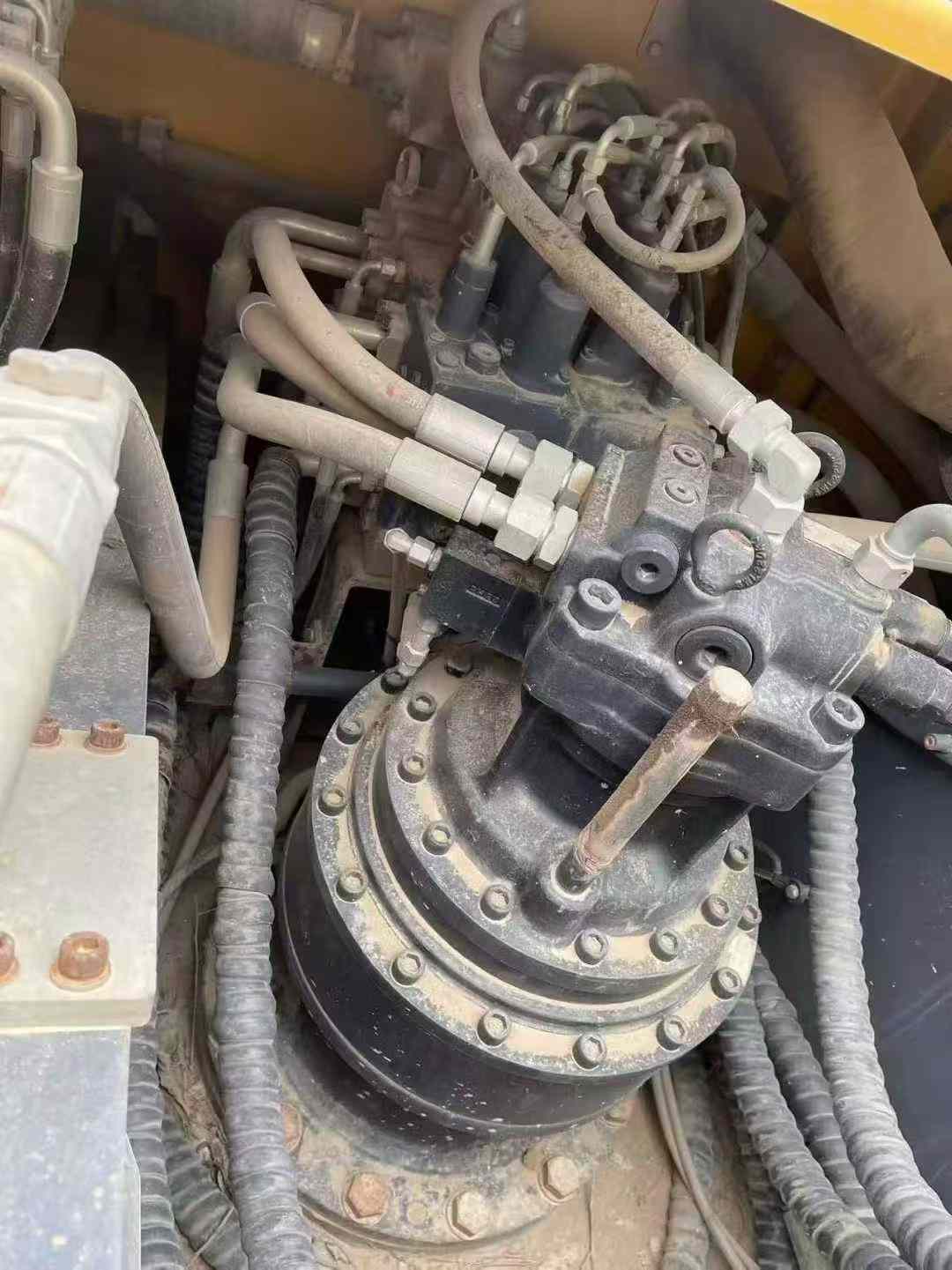 Used XCMG XE305D Excavator 2020 Model / 4