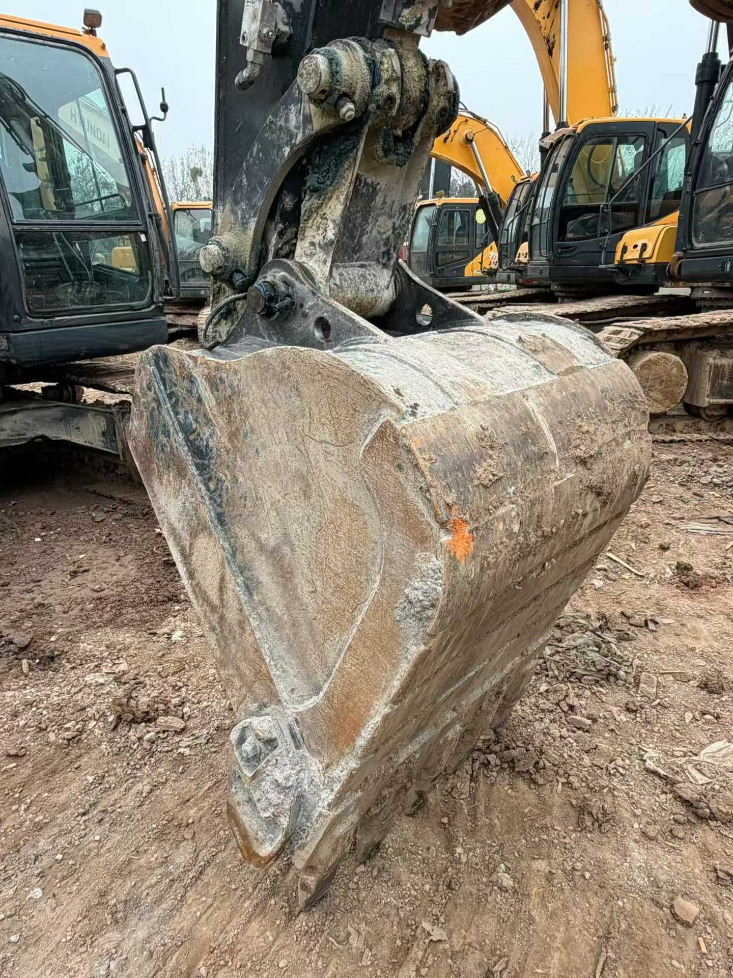 Used Hyundai 130LVS Excavator 2023 Model / 7