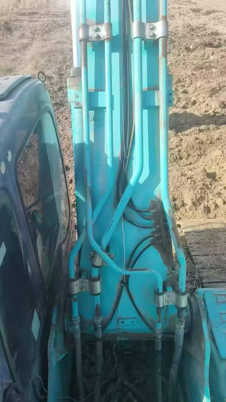 Used Kobelco SK210 Excavator 2010 Model / 9