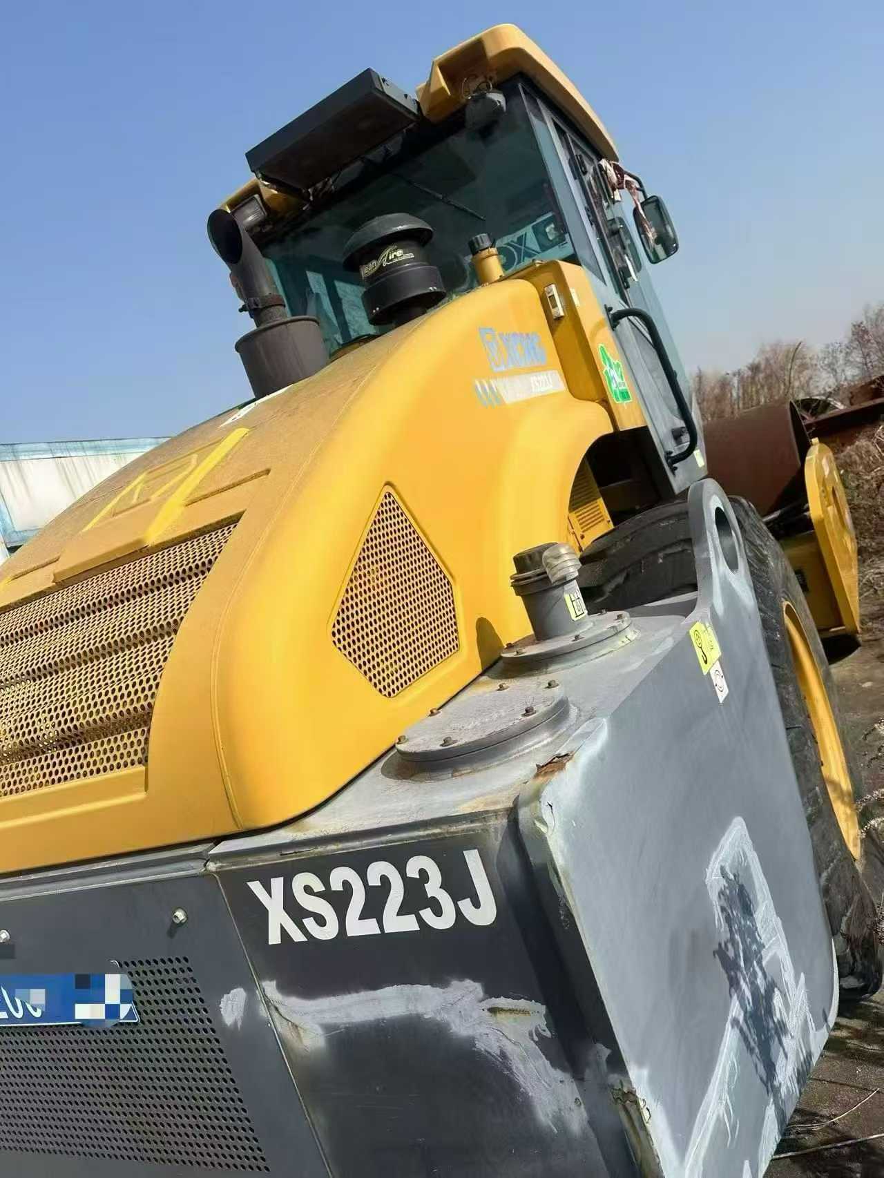 Used XCMG ZL20EM Excavator 2016 Model / 4