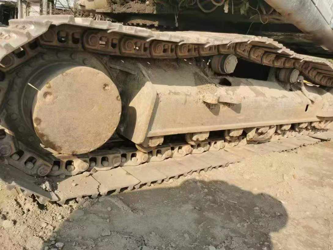 Buy Kobelco SK200-6E Used Excavator / 9 Used Kobelco SK200-6E Excavator 2016 Model / 9