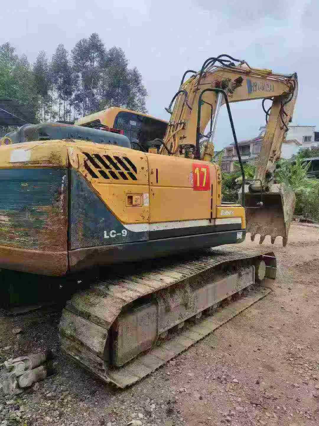 Used Hyundai R150W-9 Excavator 2016 Model / 3