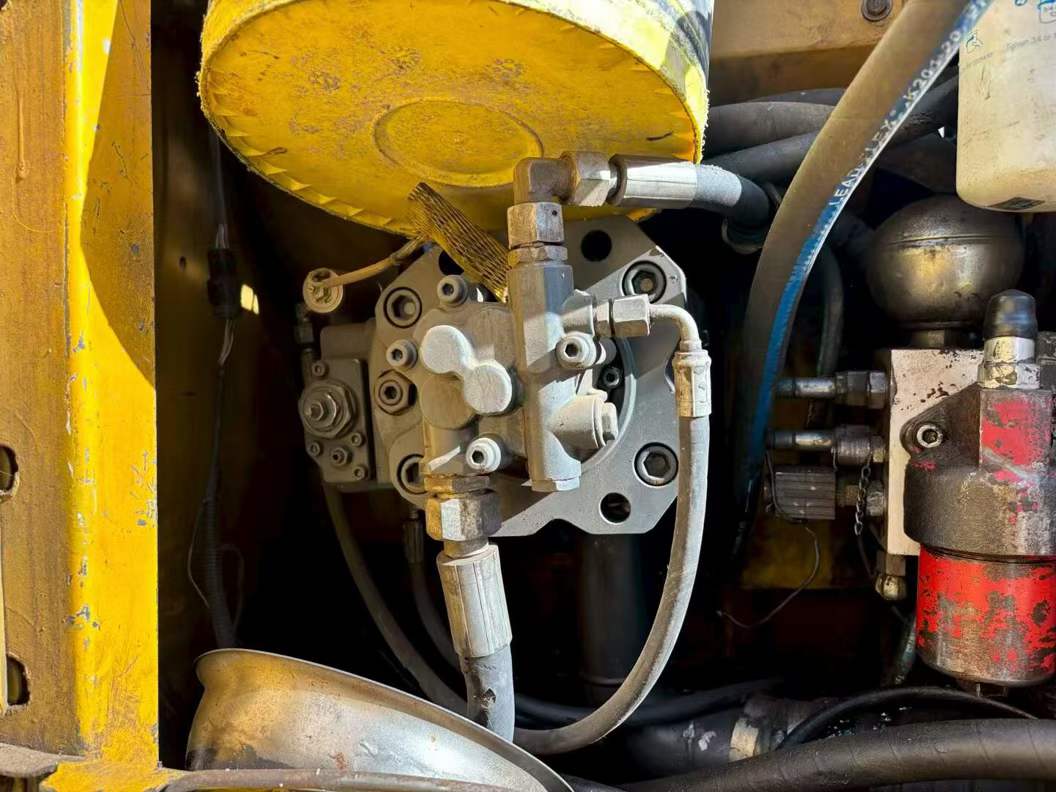 Used XCMG XE150 Excavator 2013 Model / 2