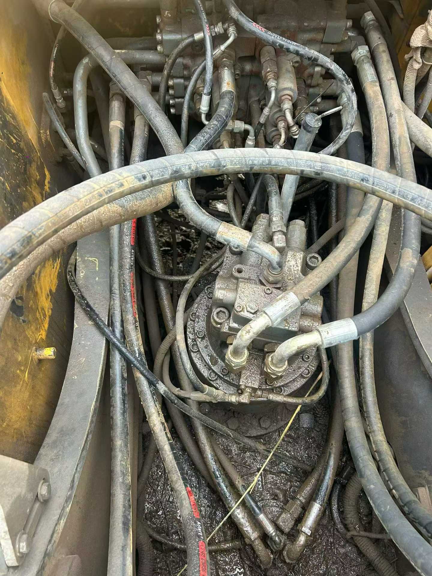 Buy Volvo EW210C Used Excavator / 7 Used Volvo EW210C Excavator 2012 Model / 7