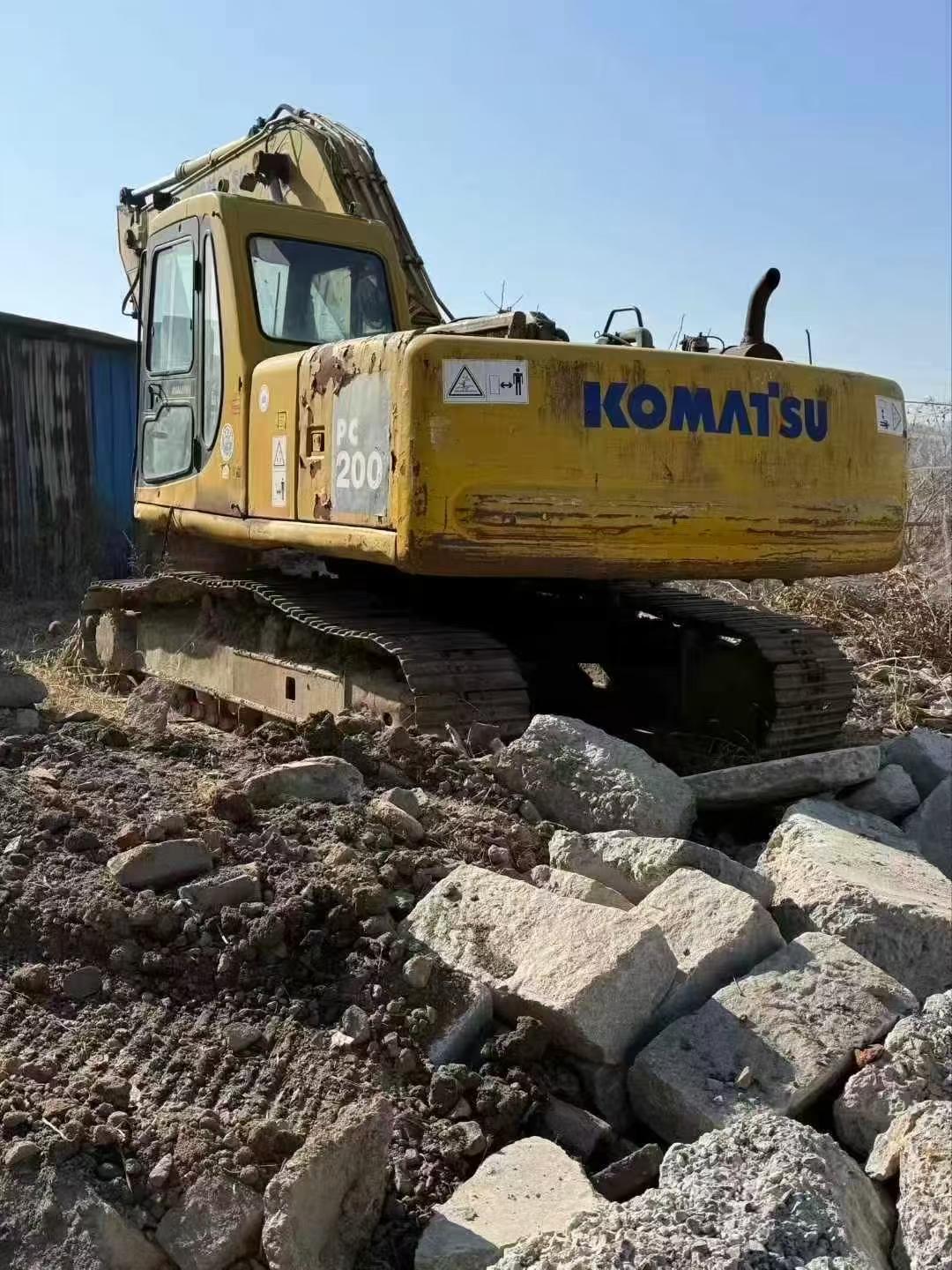 Used Komatsu PC200-6 Excavator 2016 Model / 7