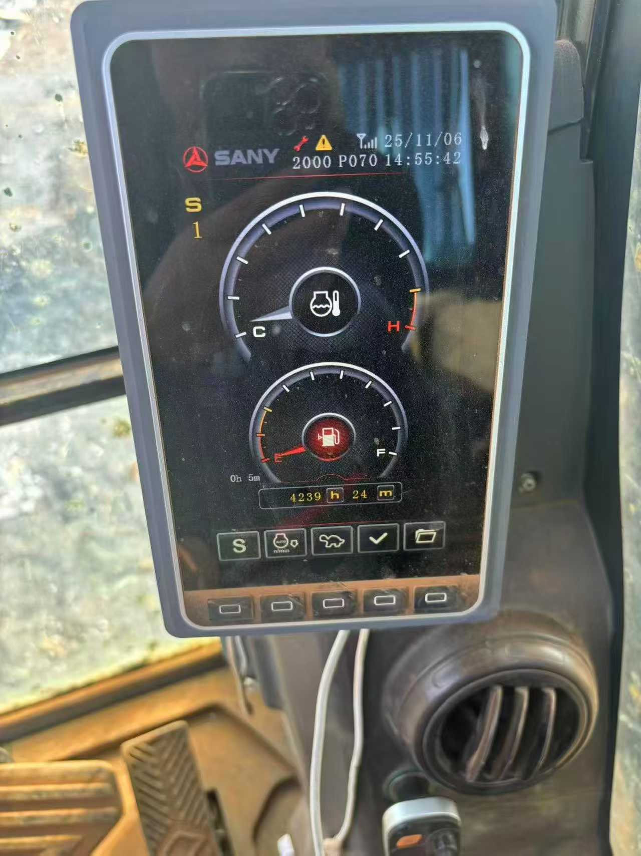 Used Sany SY125H Excavator 2021 Model / 5