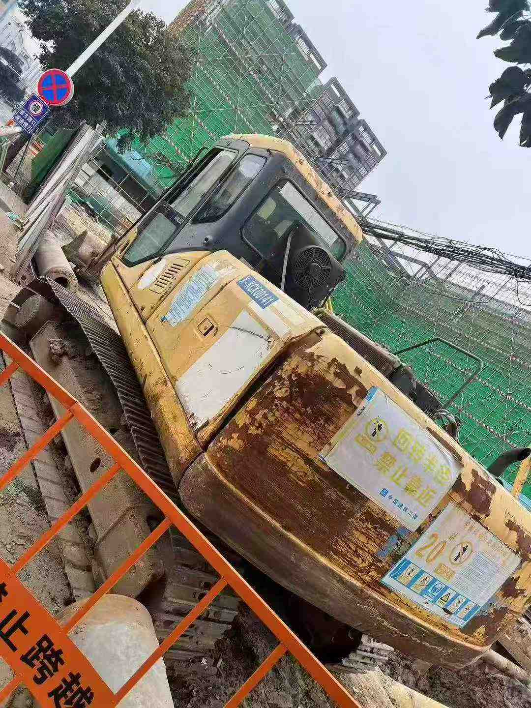 Buy Komatsu PW200-7 Used Excavator