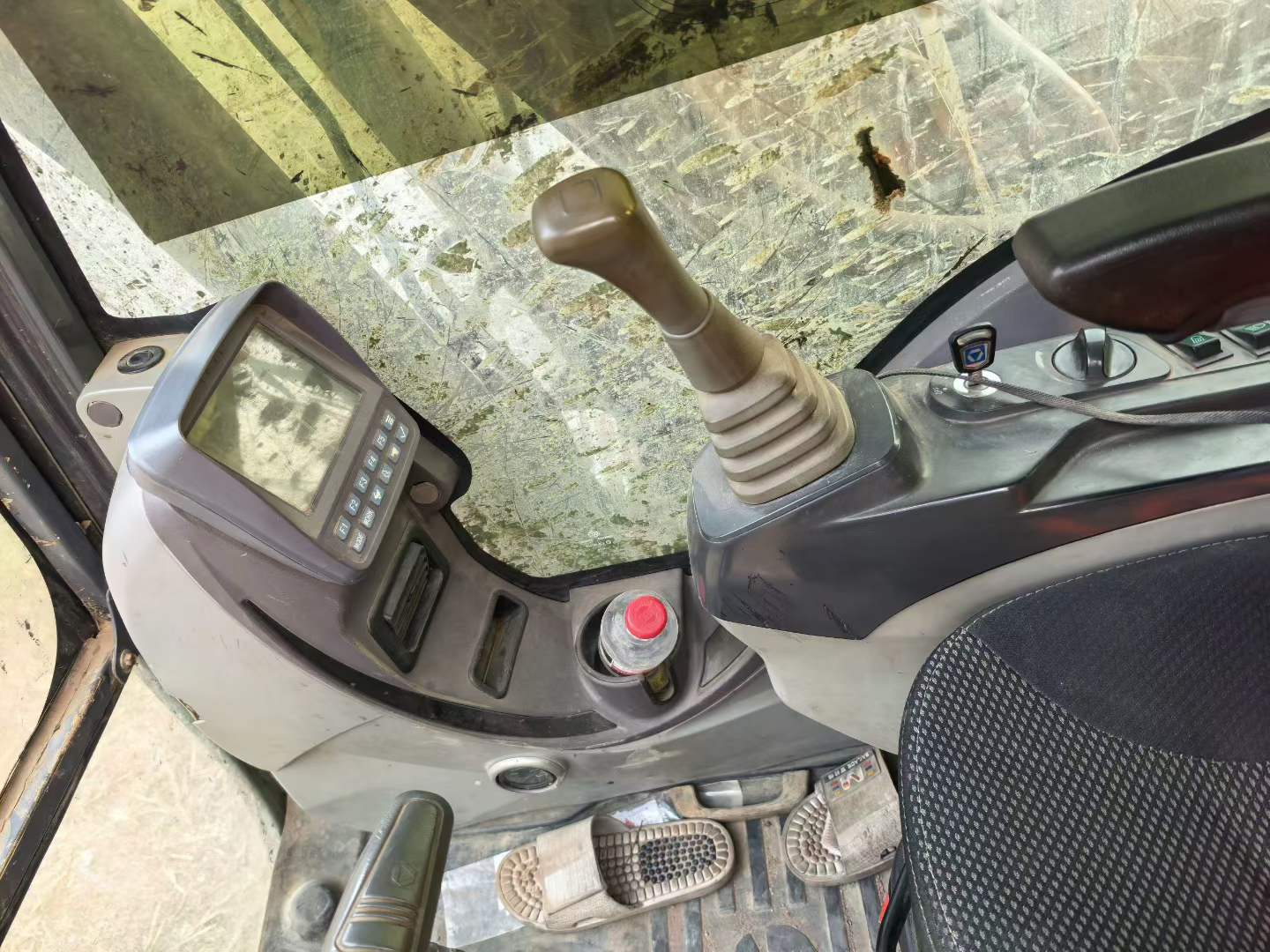 Used XCMG XE135GA Excavator 2017 Model / 3