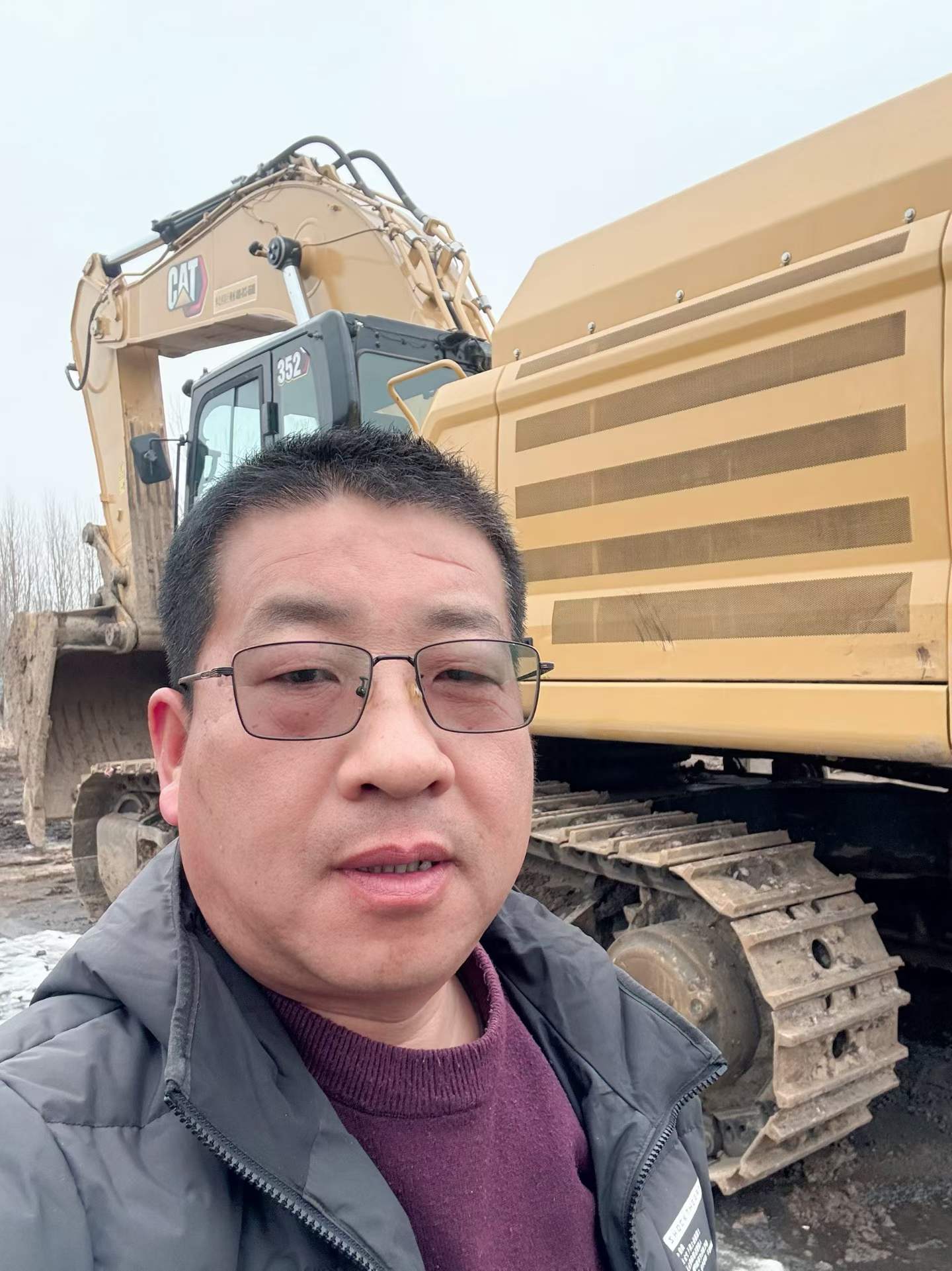 Used Caterpillar CAT352  Excavator 2022 Model / 2