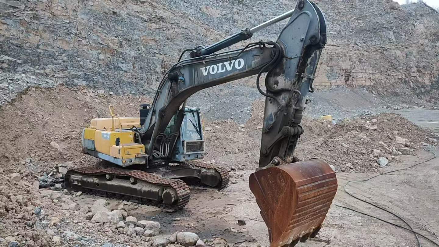 Used Volvo ECR38 Excavator 2017 Model / 4